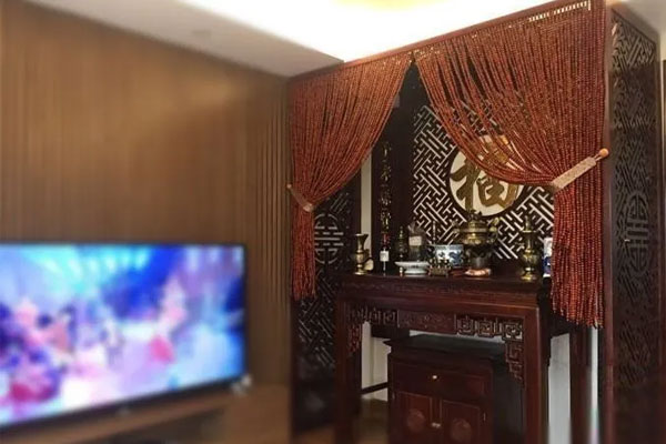 Rèm hạt gỗ phòng thờ là một sản phẩm dùng để ngăn cách cho không gian phòng thờ. Rèm hạt gỗ phòng thờ là một sản phẩm dùng để ngăn cách cho không gian phòng thờ.