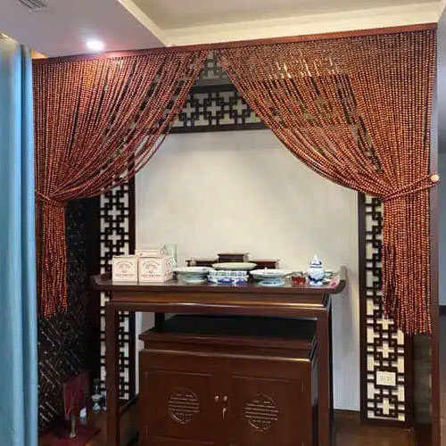 rem-ban-tho-hat-go-huong-1-mau-1-1 Rèm Bàn Thờ hạt gỗ Hương 1 màu