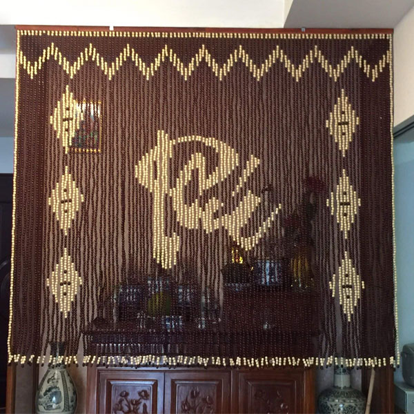 Rèm chữ "Phúc" đại diện cho sự hạnh phúc, may mắn và thịnh vượng.