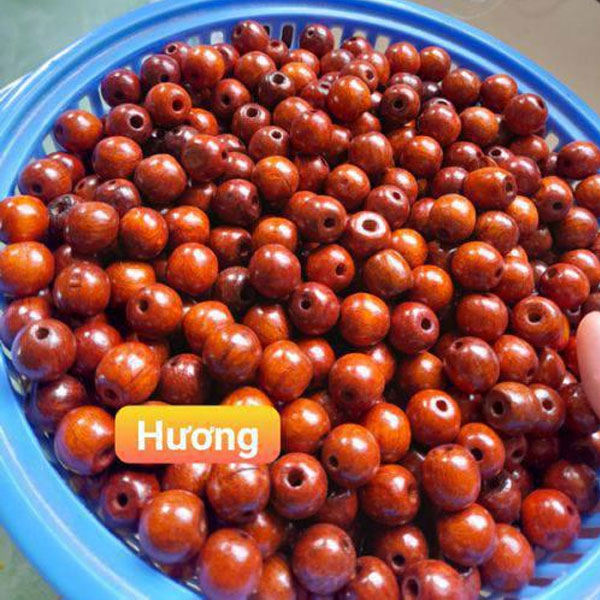 Chất liệu gỗ hương quý hiếm, vân gỗ bền đẹp là những đặc tính nổi bật của sản phẩm Chất liệu gỗ hương quý hiếm, vân gỗ bền đẹp là những đặc tính nổi bật của sản phẩm