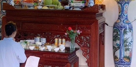 van-khan-gia-tien-ram-thang-7-1