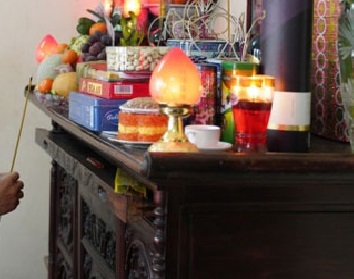 van-khan-gia-tien-ram-thang-7-5