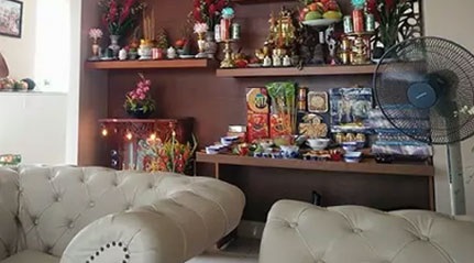 van-khan-ta-100-ngay-boc-bat-huong-gia-tien-1