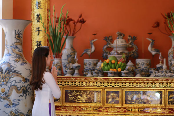 Nghi lễ tạ nên được thực hiện vào đúng ngày thứ 100 kể từ ngày bốc bát hương